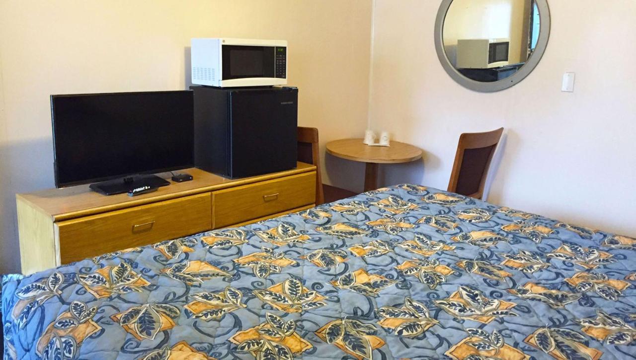 Country Place Inn And Suites White Haven Ngoại thất bức ảnh