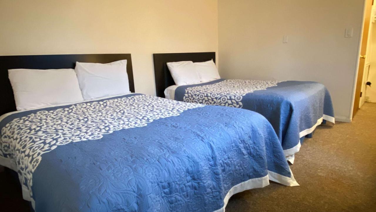 Country Place Inn And Suites White Haven Ngoại thất bức ảnh