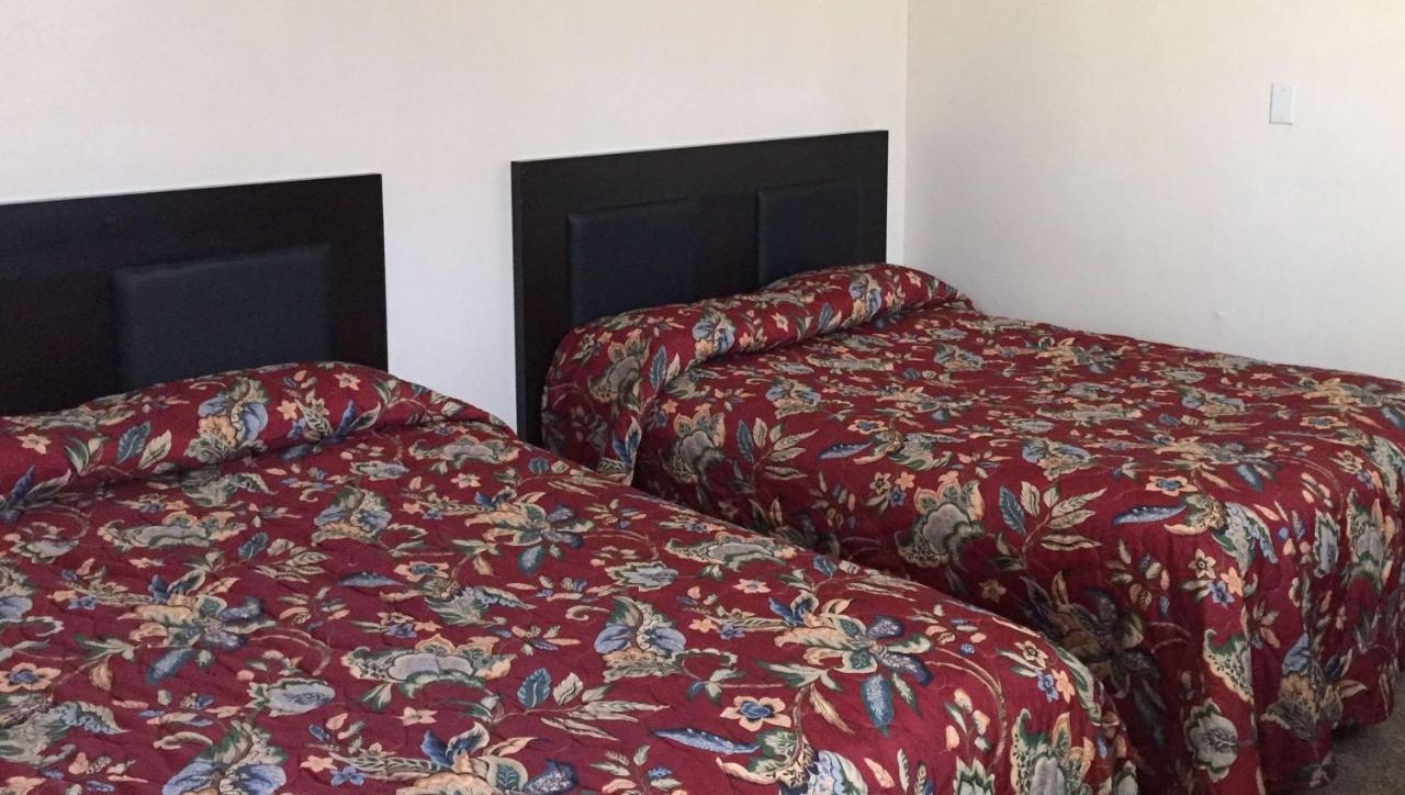 Country Place Inn And Suites White Haven Ngoại thất bức ảnh