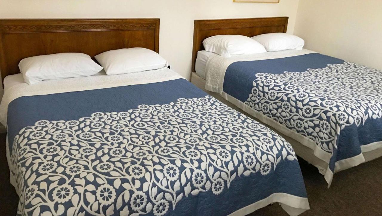 Country Place Inn And Suites White Haven Ngoại thất bức ảnh